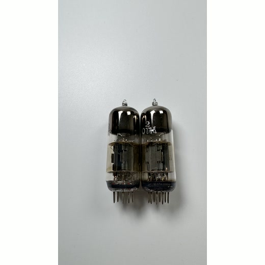 Квартет 6Н6П, круглый геттер, ракурс 6