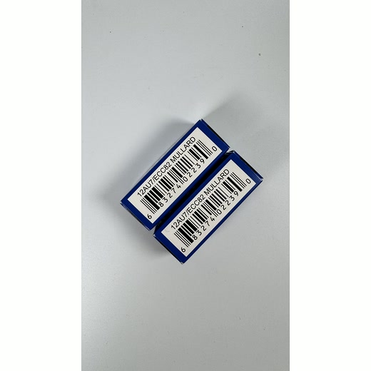 Подобранная пара Mullard 12AU7, ракурс 2